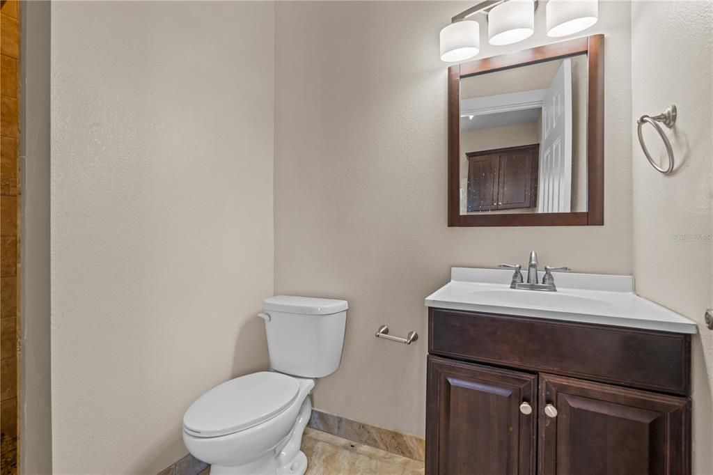 На продажу: $775,900 (4 спален, 4 ванн, 1972 Квадратных фут)