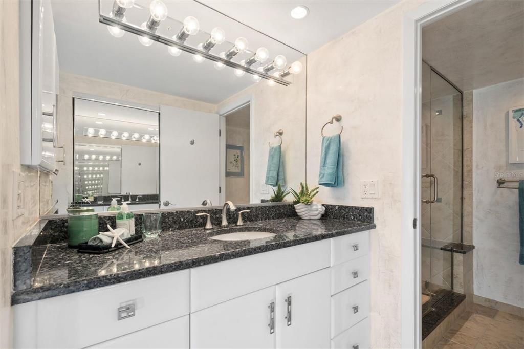 Под контрактом: $1,200,000 (2 спален, 2 ванн, 1536 Квадратных фут)