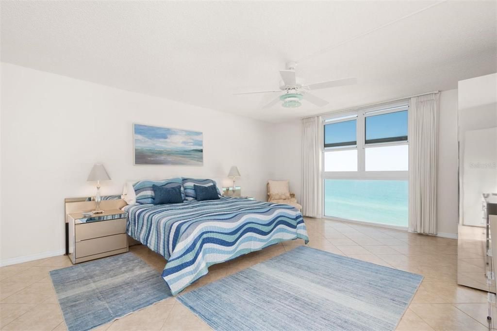 Под контрактом: $1,200,000 (2 спален, 2 ванн, 1536 Квадратных фут)