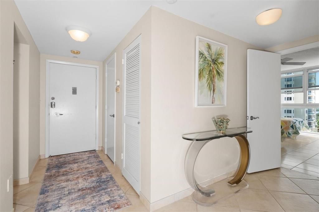 Под контрактом: $1,200,000 (2 спален, 2 ванн, 1536 Квадратных фут)