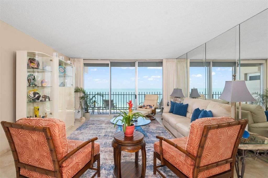 Под контрактом: $1,200,000 (2 спален, 2 ванн, 1536 Квадратных фут)