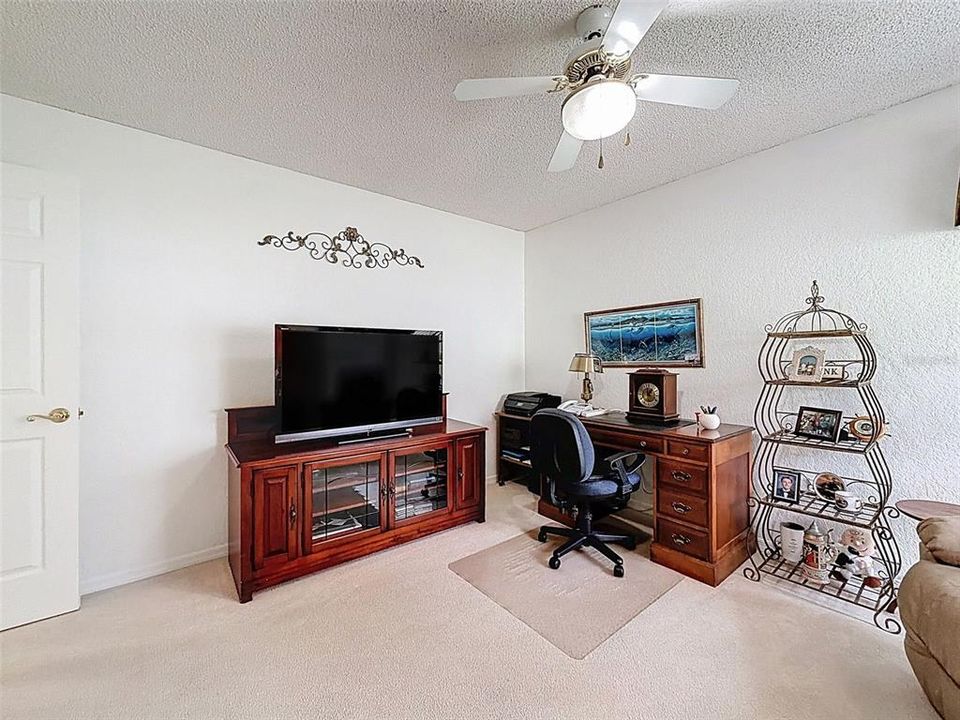 Active With Contract: $319,000 (3 beds, 2 baths, 1677 Square Feet)