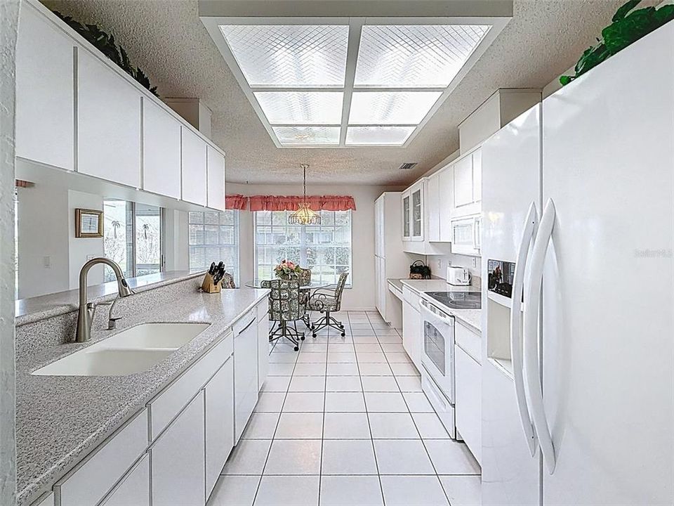 Active With Contract: $319,000 (3 beds, 2 baths, 1677 Square Feet)