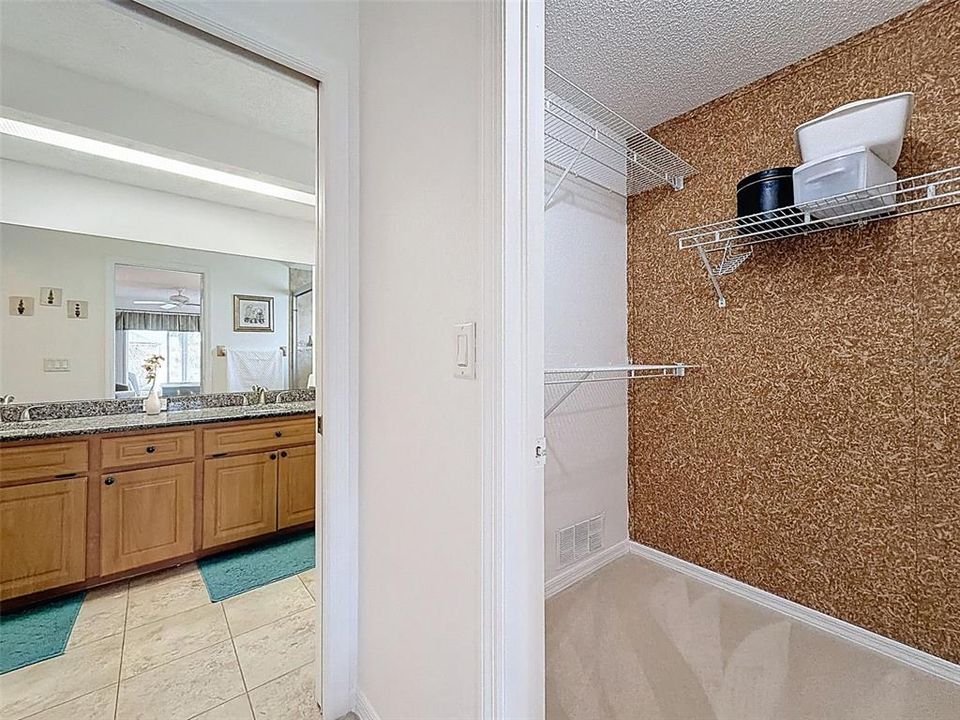 Active With Contract: $319,000 (3 beds, 2 baths, 1677 Square Feet)