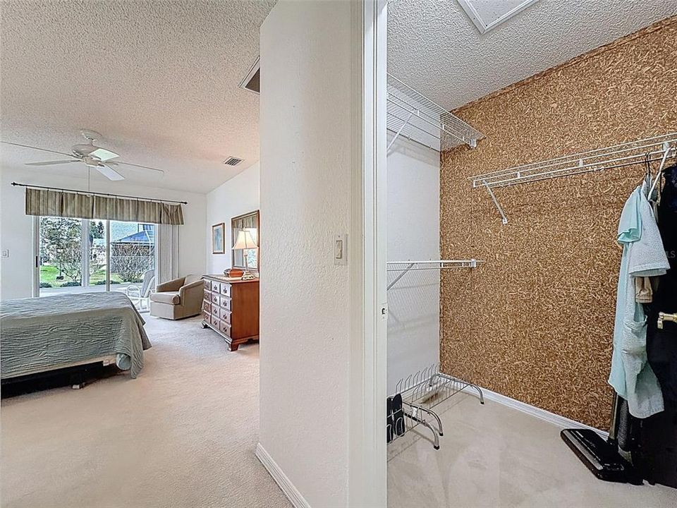 Active With Contract: $319,000 (3 beds, 2 baths, 1677 Square Feet)