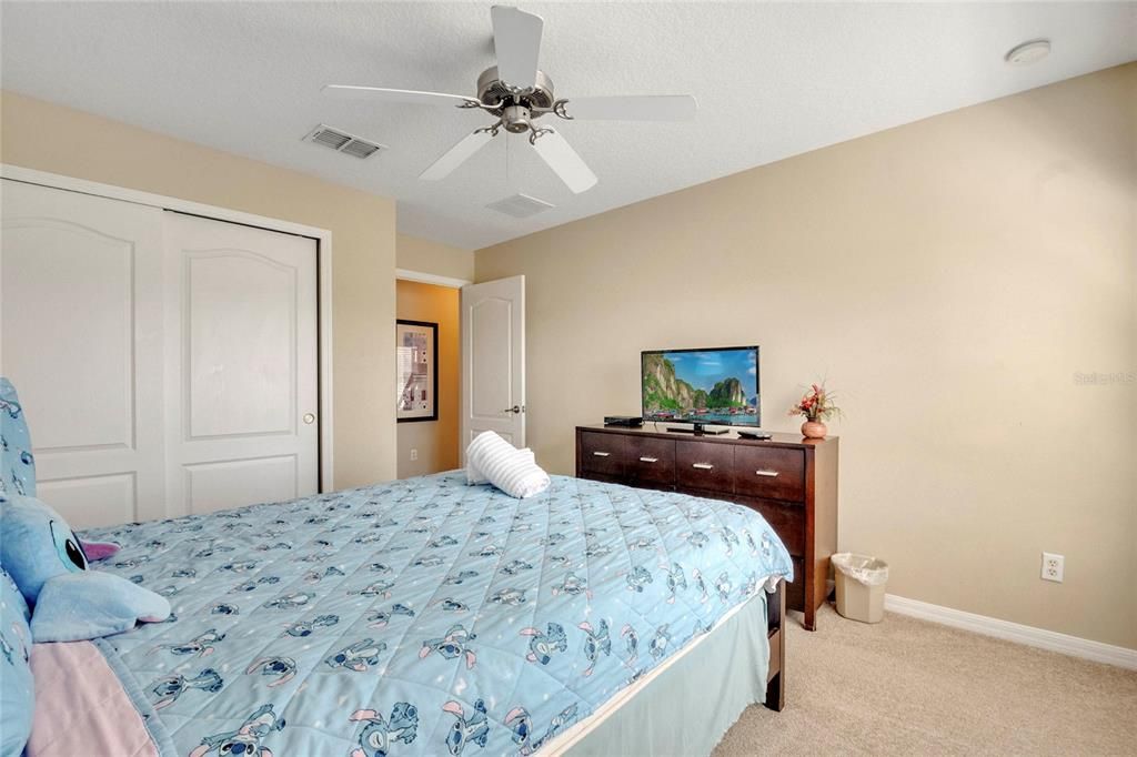 For Sale: $309,900 (4 beds, 3 baths, 1884 Square Feet)