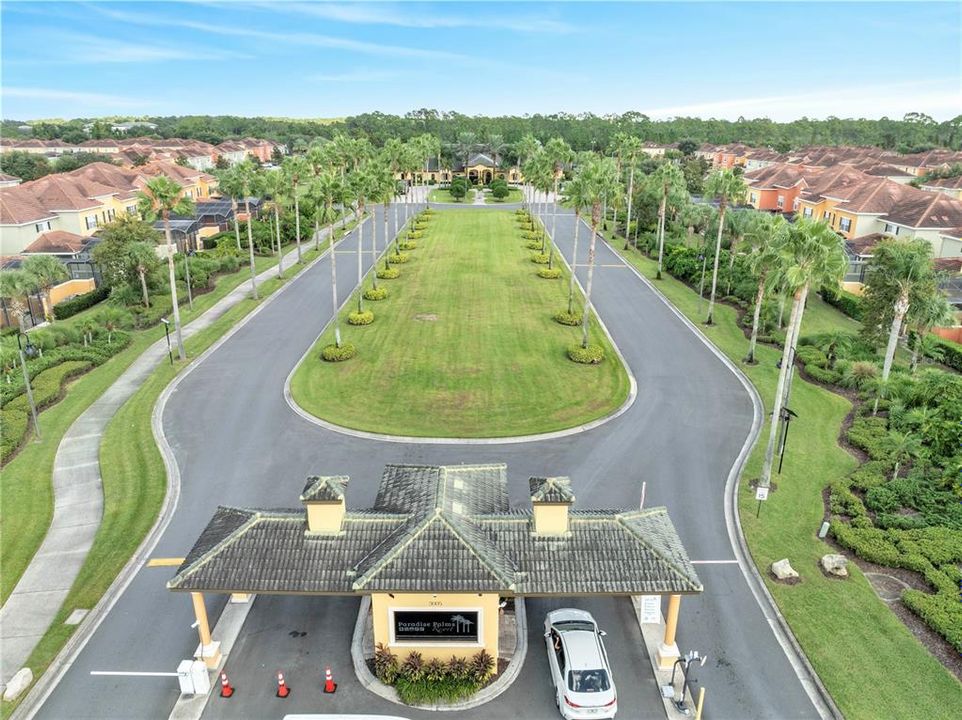 For Sale: $309,900 (4 beds, 3 baths, 1884 Square Feet)