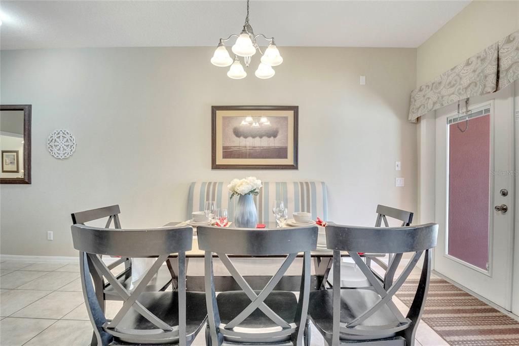 For Sale: $309,900 (4 beds, 3 baths, 1884 Square Feet)