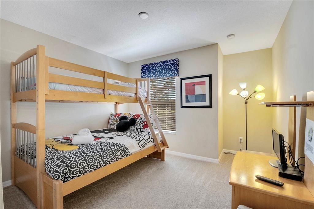 For Sale: $309,900 (4 beds, 3 baths, 1884 Square Feet)