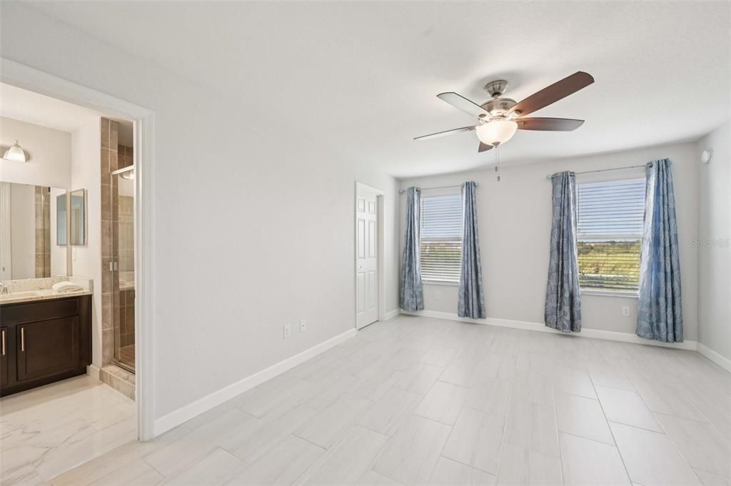 Active With Contract: $355,000 (3 beds, 2 baths, 1758 Square Feet)