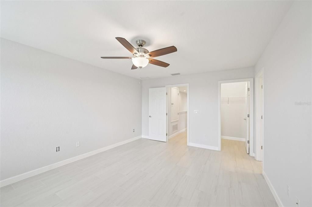 Active With Contract: $355,000 (3 beds, 2 baths, 1758 Square Feet)