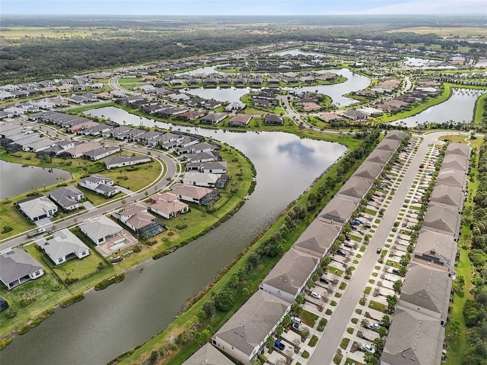 Active With Contract: $355,000 (3 beds, 2 baths, 1758 Square Feet)