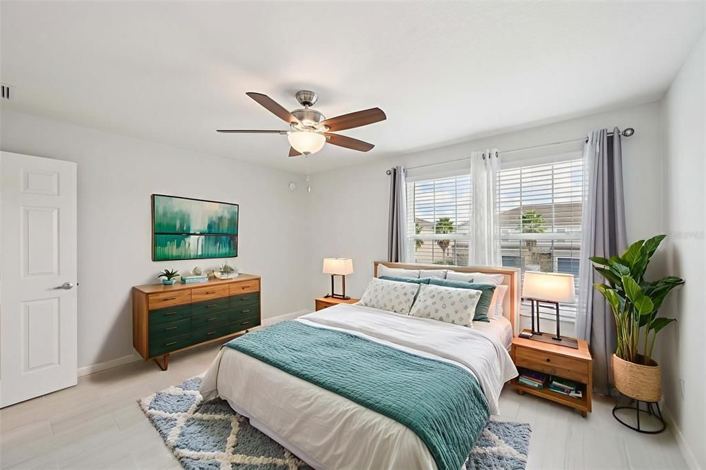 Active With Contract: $355,000 (3 beds, 2 baths, 1758 Square Feet)