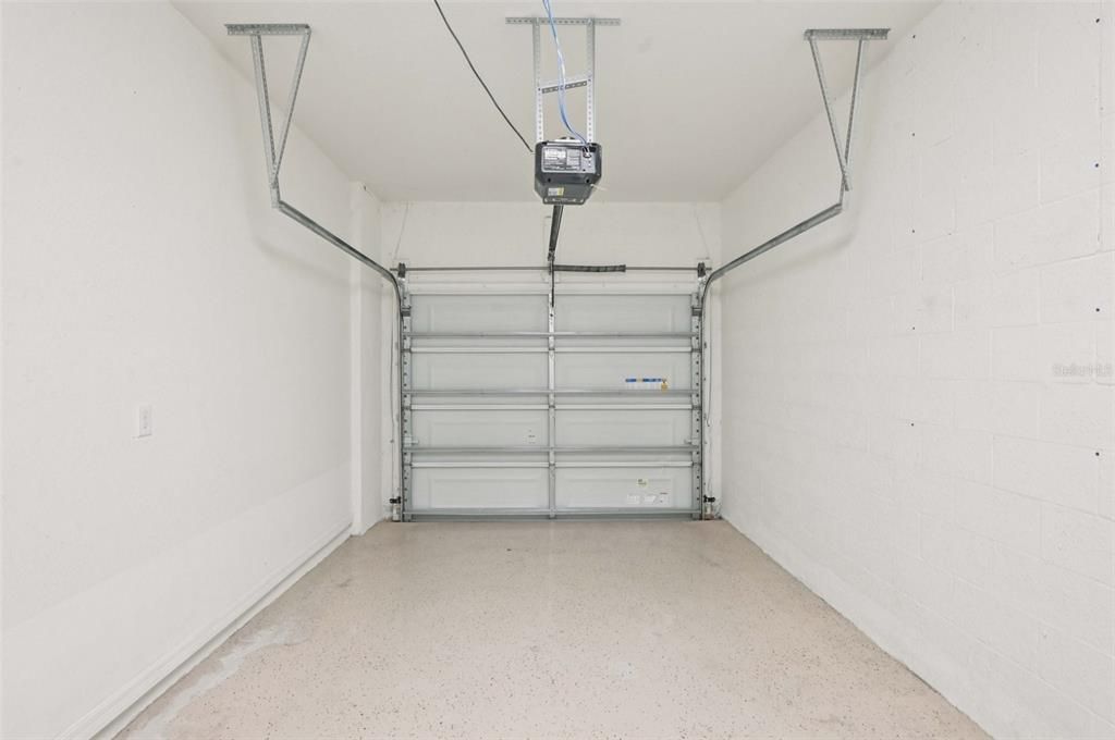 Active With Contract: $355,000 (3 beds, 2 baths, 1758 Square Feet)