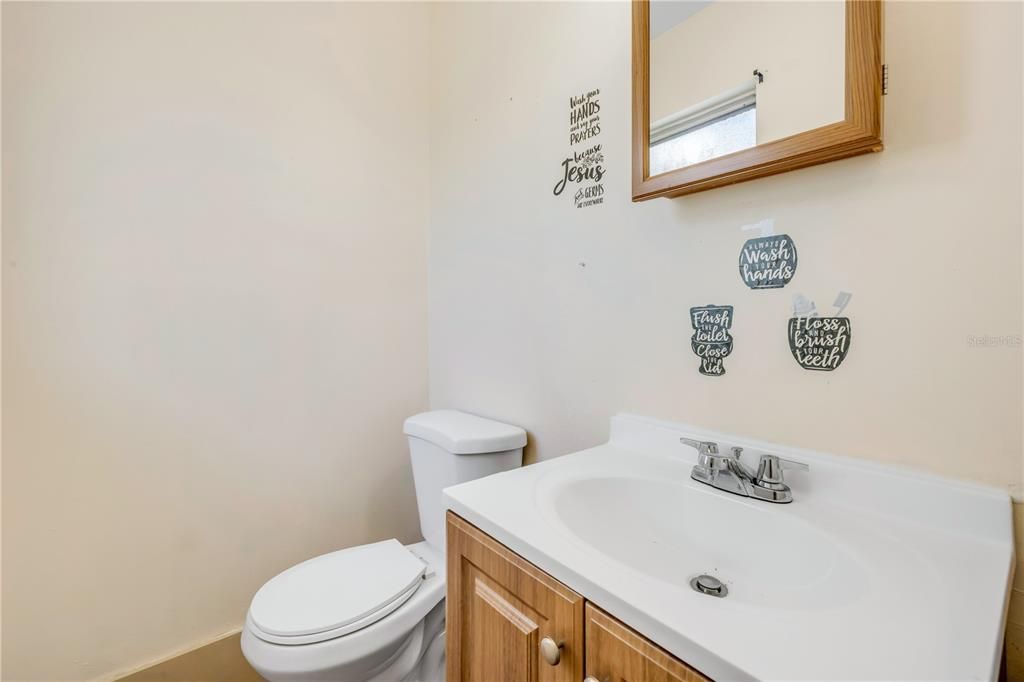 For Sale: $219,000 (3 beds, 1 baths, 1063 Square Feet)