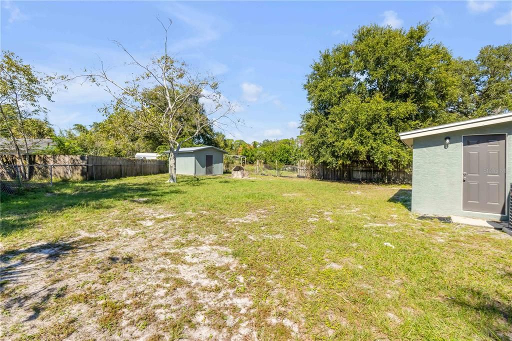 For Sale: $219,000 (3 beds, 1 baths, 1063 Square Feet)