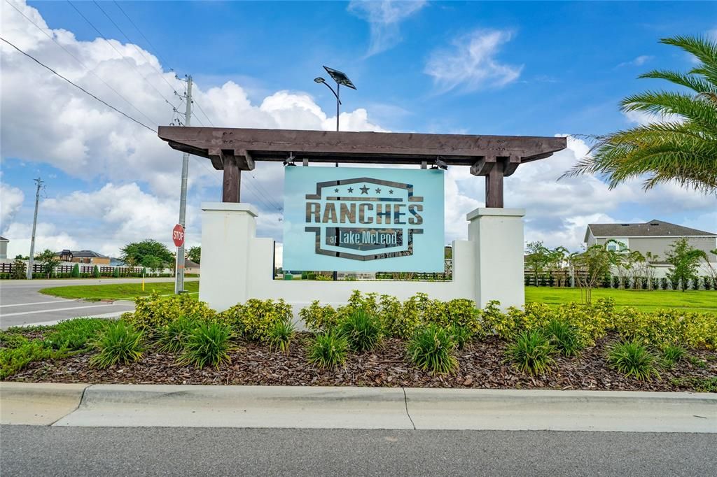 Active With Contract: $294,990 (4 beds, 2 baths, 1879 Square Feet)