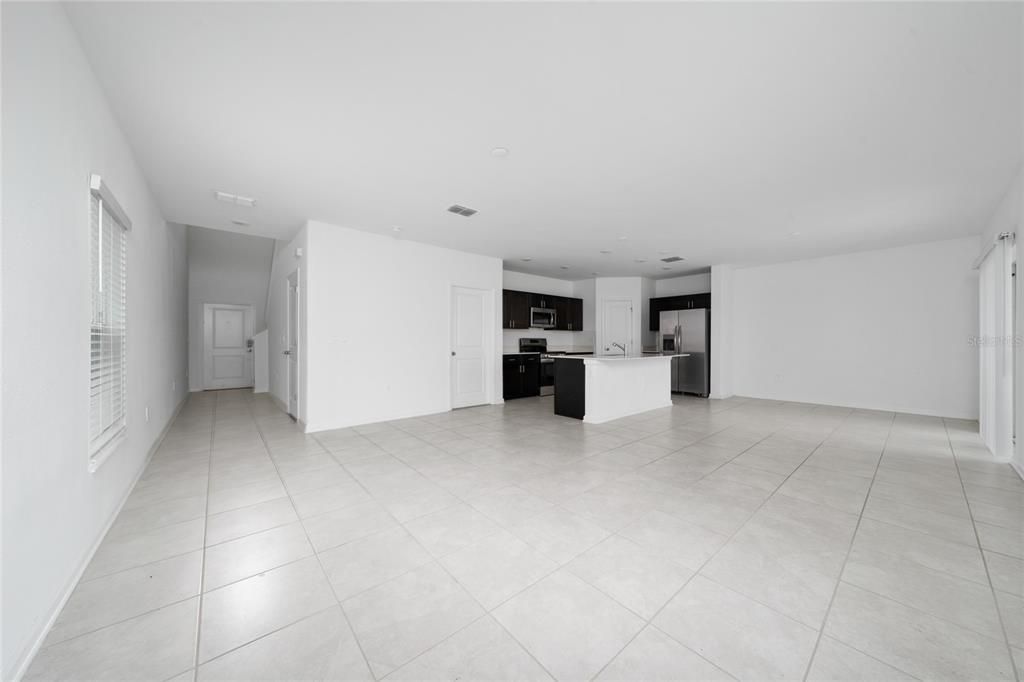 Active With Contract: $294,990 (4 beds, 2 baths, 1879 Square Feet)