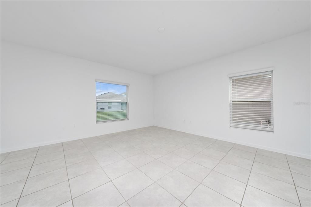 Active With Contract: $294,990 (4 beds, 2 baths, 1879 Square Feet)