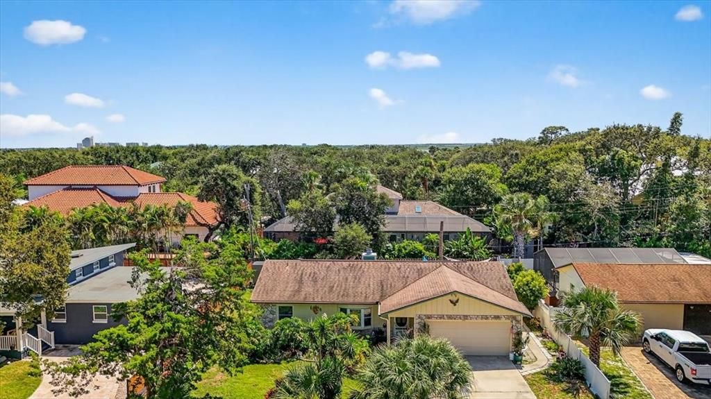 待售: $250,000 (0.15 acres)