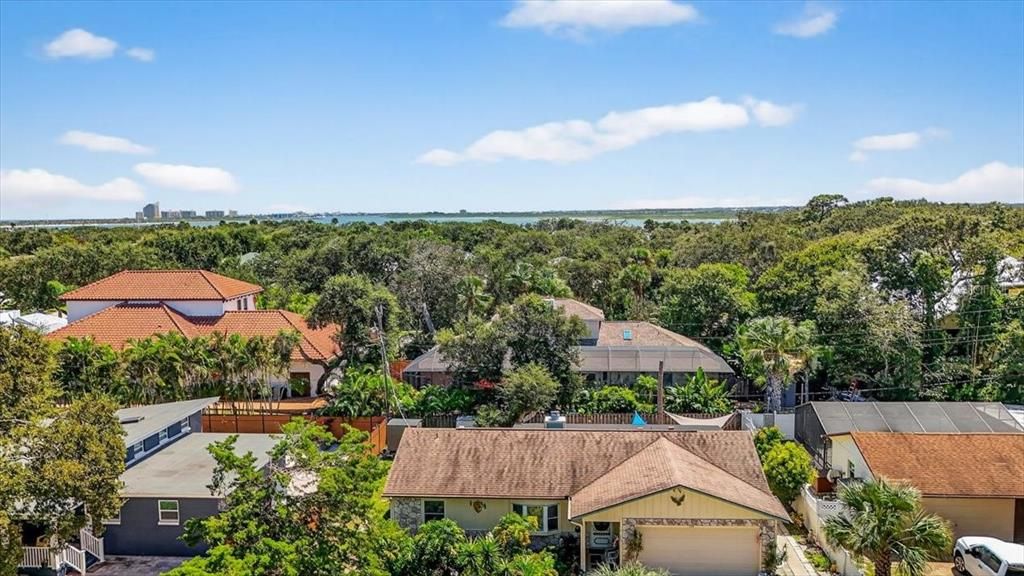 待售: $250,000 (0.15 acres)