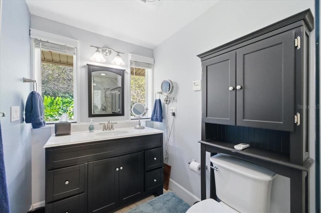For Sale: $550,000 (2 beds, 1 baths, 1588 Square Feet)