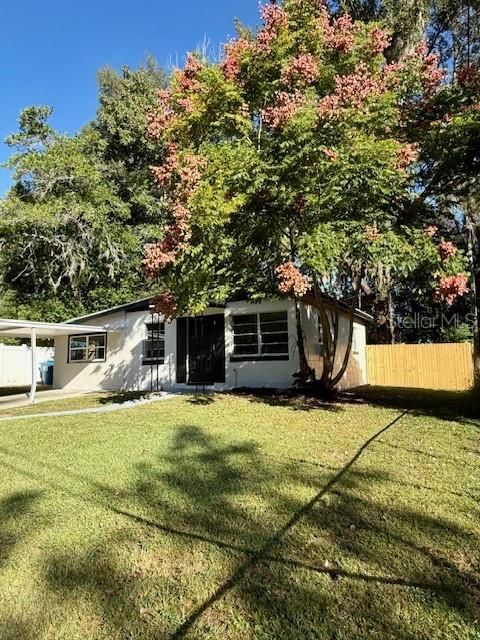 Activo con contrato: $155,000 (2 camas, 1 baños, 1004 Pies cuadrados)