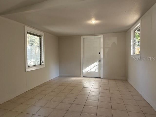 Activo con contrato: $155,000 (2 camas, 1 baños, 1004 Pies cuadrados)