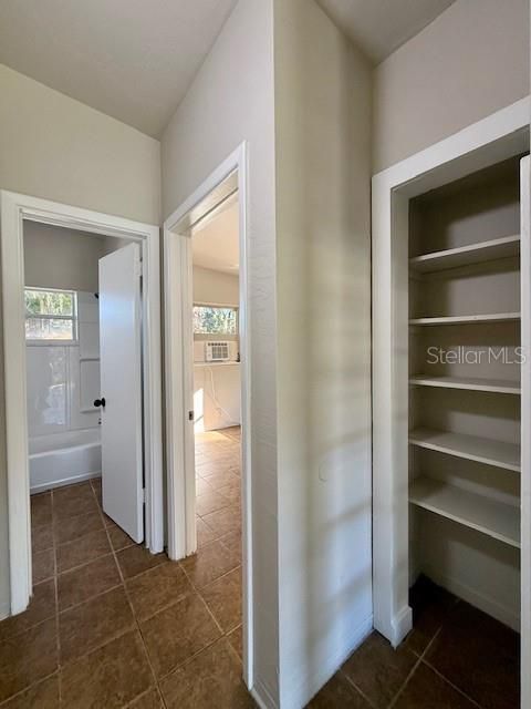 Activo con contrato: $155,000 (2 camas, 1 baños, 1004 Pies cuadrados)