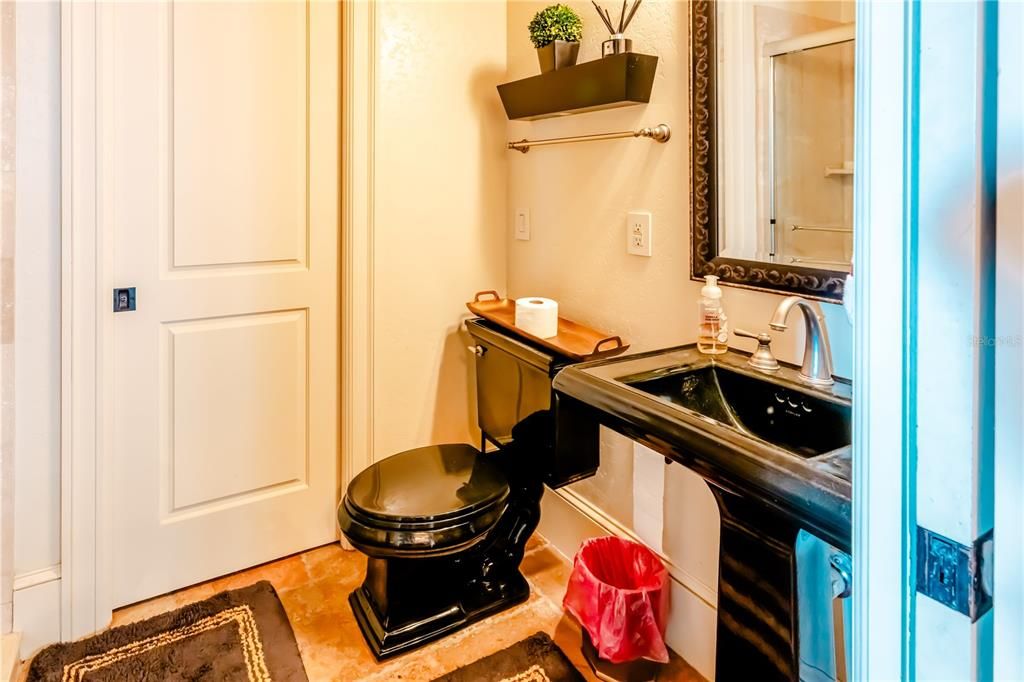 For Sale: $2,400,000 (4 beds, 5 baths, 5266 Square Feet)