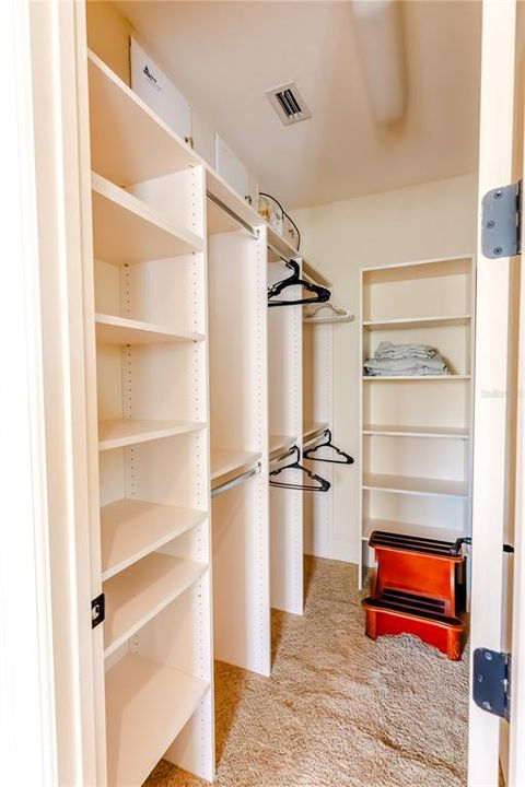 For Sale: $2,400,000 (4 beds, 5 baths, 5266 Square Feet)