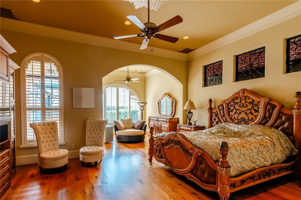 For Sale: $2,400,000 (4 beds, 5 baths, 5266 Square Feet)