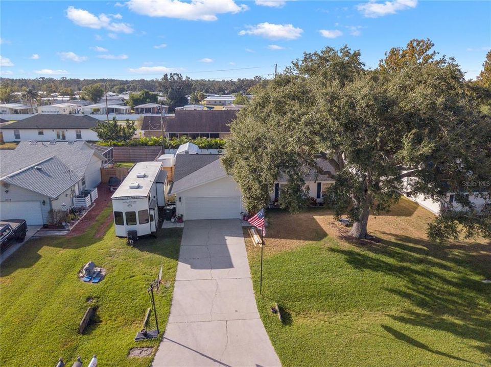 Под контрактом: $375,000 (3 спален, 2 ванн, 1420 Квадратных фут)