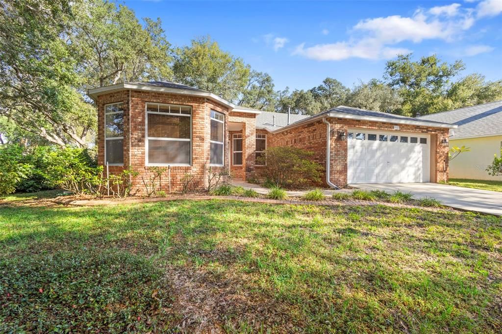 For Sale: $349,900 (3 beds, 2 baths, 1924 Square Feet)