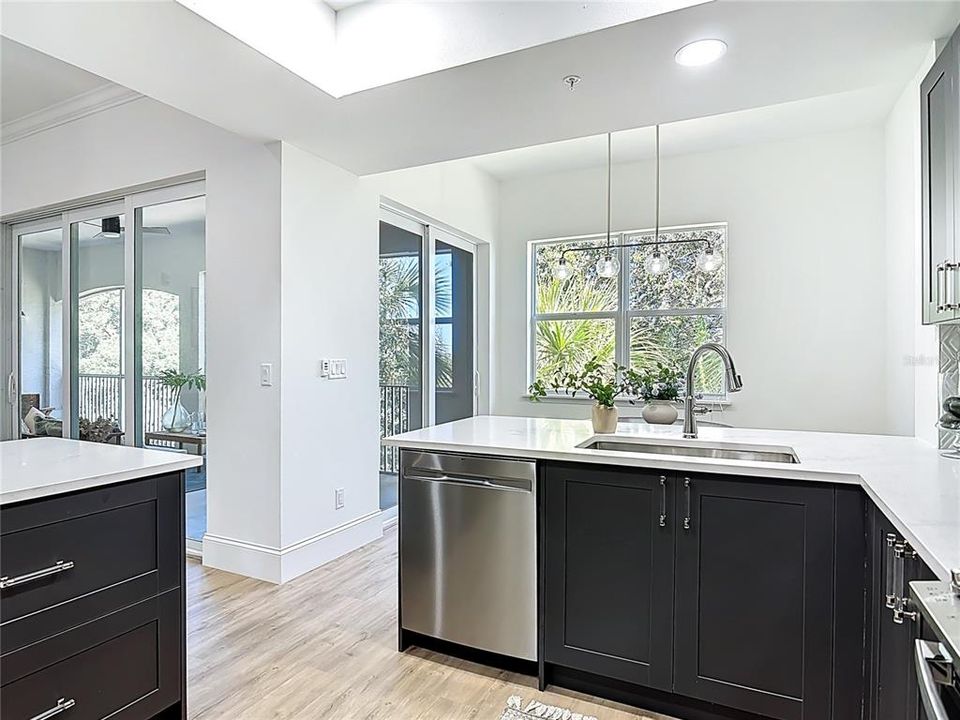 待售: $799,000 (3 贝兹, 2 浴室, 1760 平方英尺)