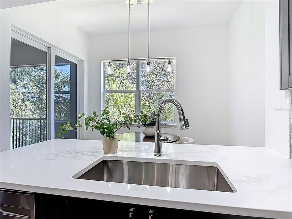 待售: $799,000 (3 贝兹, 2 浴室, 1760 平方英尺)