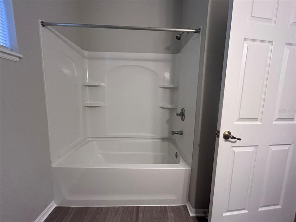 出租: $2,175 (3 贝兹, 2 浴室, 1950 平方英尺)