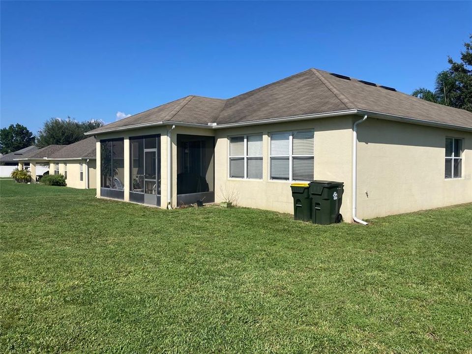 出租: $2,175 (3 贝兹, 2 浴室, 1950 平方英尺)