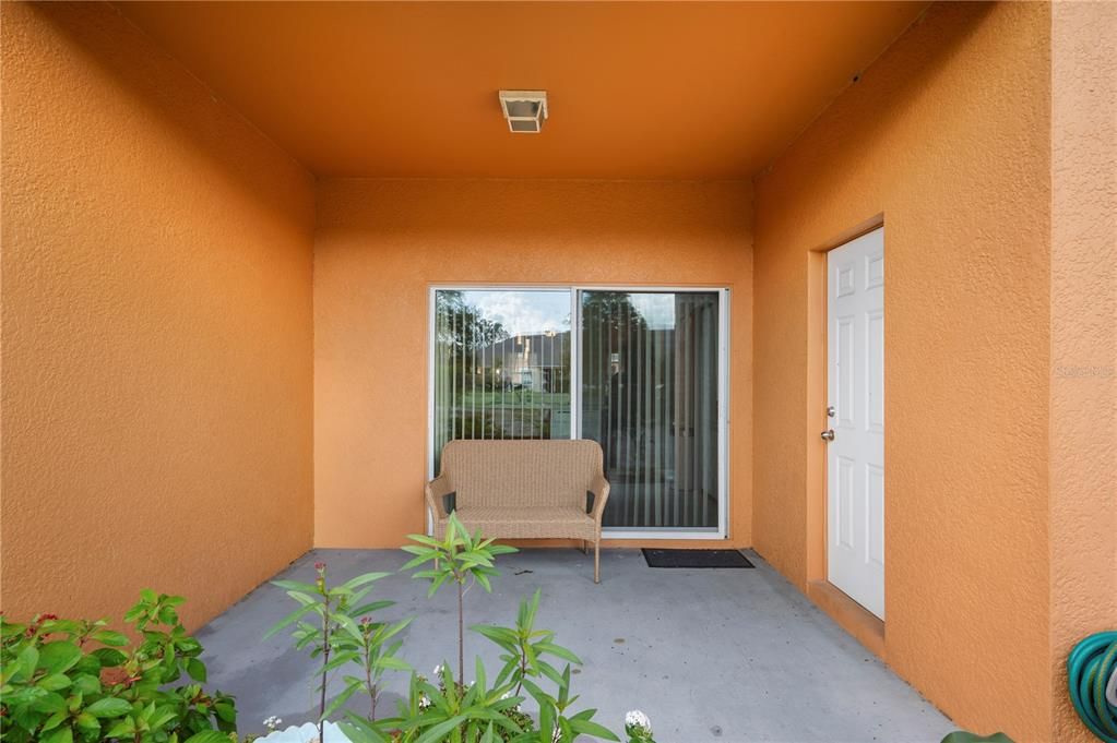 Active With Contract: $220,000 (2 beds, 2 baths, 1224 Square Feet)