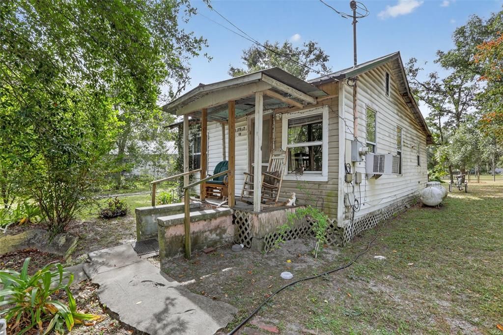 待售: $48,000 (2 贝兹, 1 浴室, 651 平方英尺)