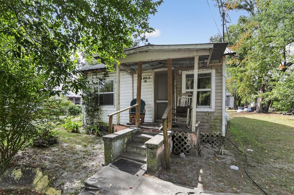 待售: $48,000 (2 贝兹, 1 浴室, 651 平方英尺)