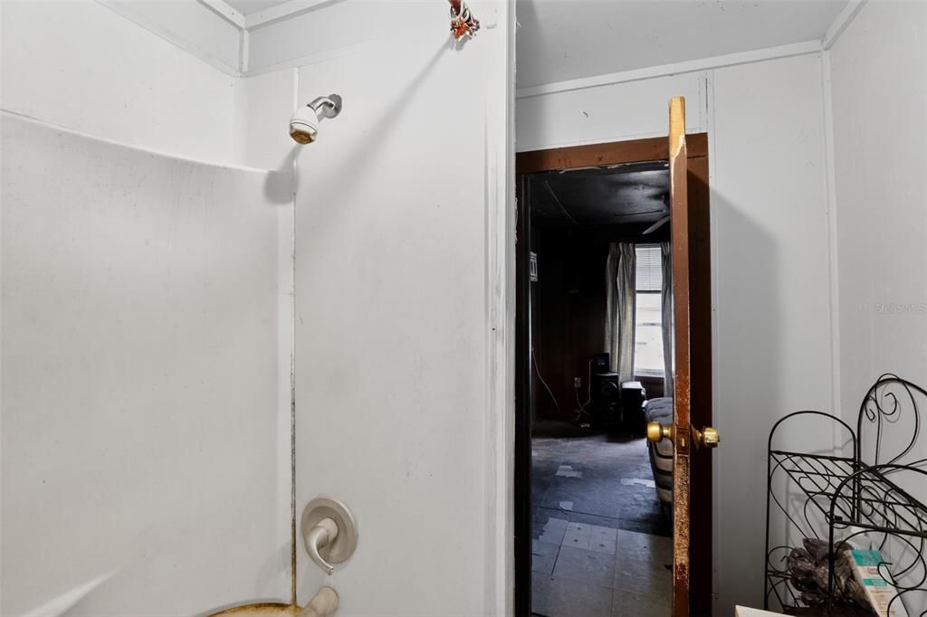 待售: $48,000 (2 贝兹, 1 浴室, 651 平方英尺)