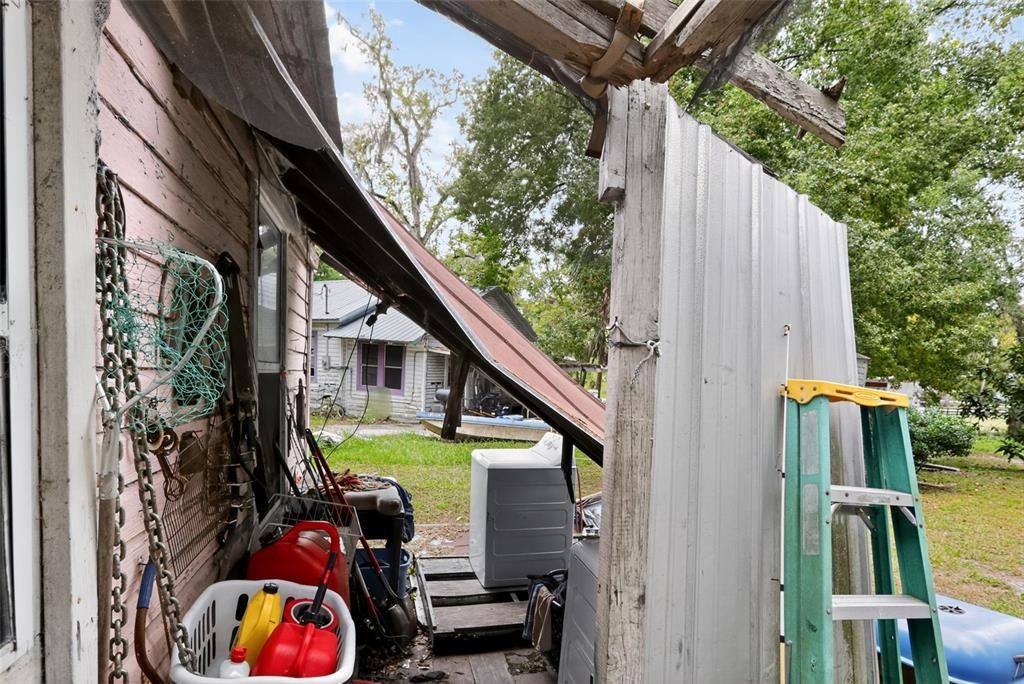 待售: $48,000 (2 贝兹, 1 浴室, 651 平方英尺)