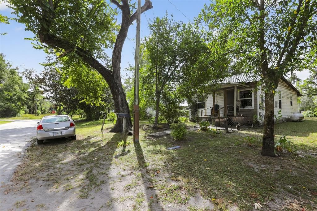 待售: $48,000 (2 贝兹, 1 浴室, 651 平方英尺)