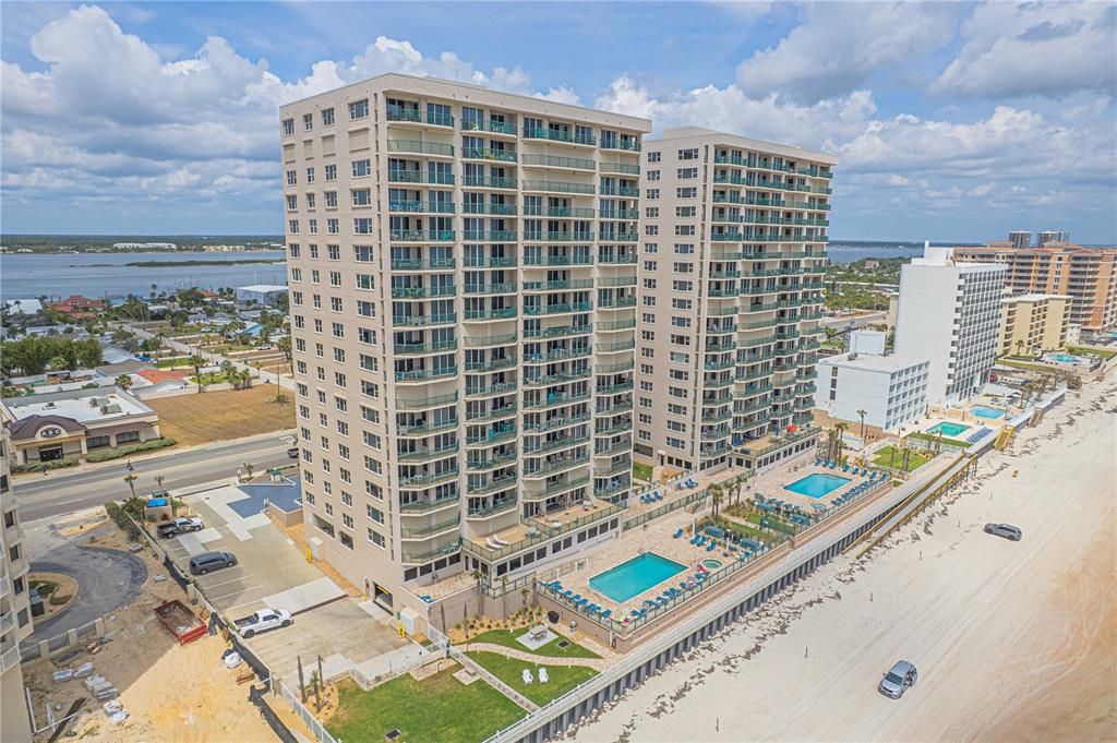 На продажу: $569,000 (2 спален, 2 ванн, 1674 Квадратных фут)