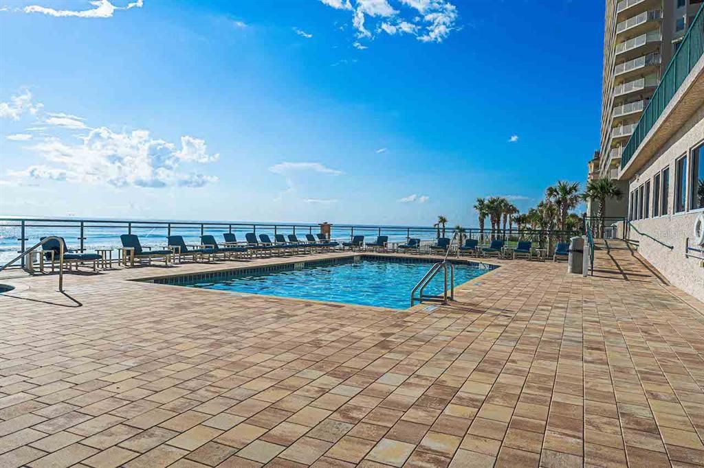 На продажу: $569,000 (2 спален, 2 ванн, 1674 Квадратных фут)