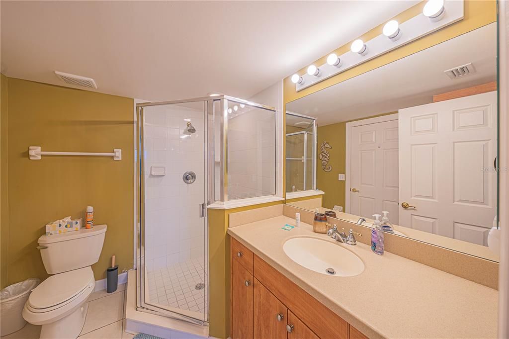 На продажу: $569,000 (2 спален, 2 ванн, 1674 Квадратных фут)