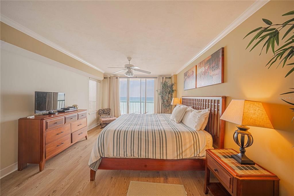 На продажу: $569,000 (2 спален, 2 ванн, 1674 Квадратных фут)