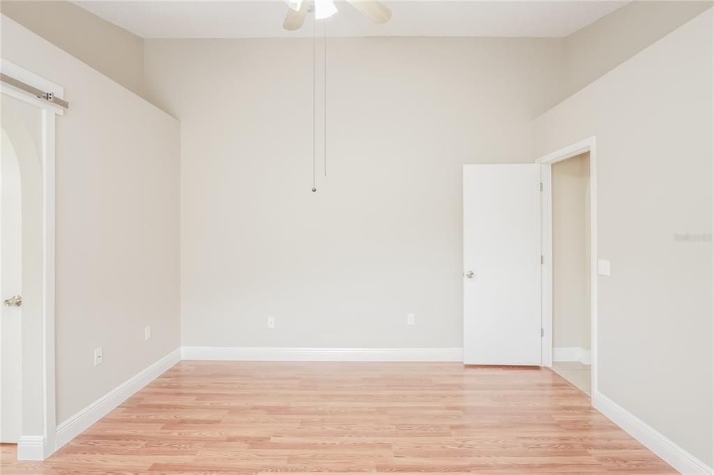 For Sale: $360,000 (3 beds, 2 baths, 1292 Square Feet)