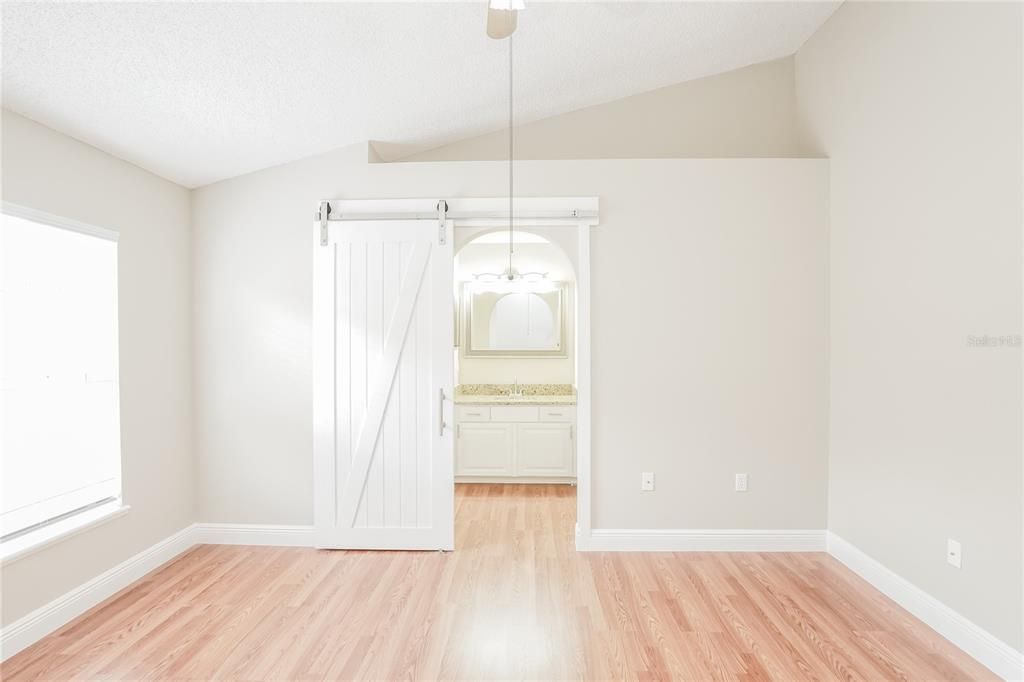 For Sale: $360,000 (3 beds, 2 baths, 1292 Square Feet)